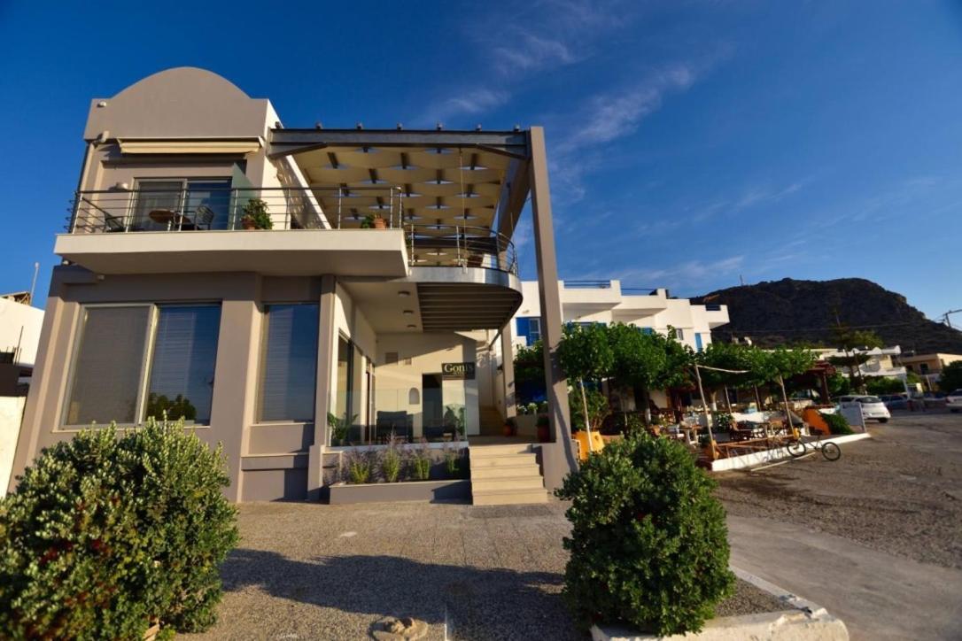 Gonis Grand Luxury Suite Palaiochora Dış mekan fotoğraf