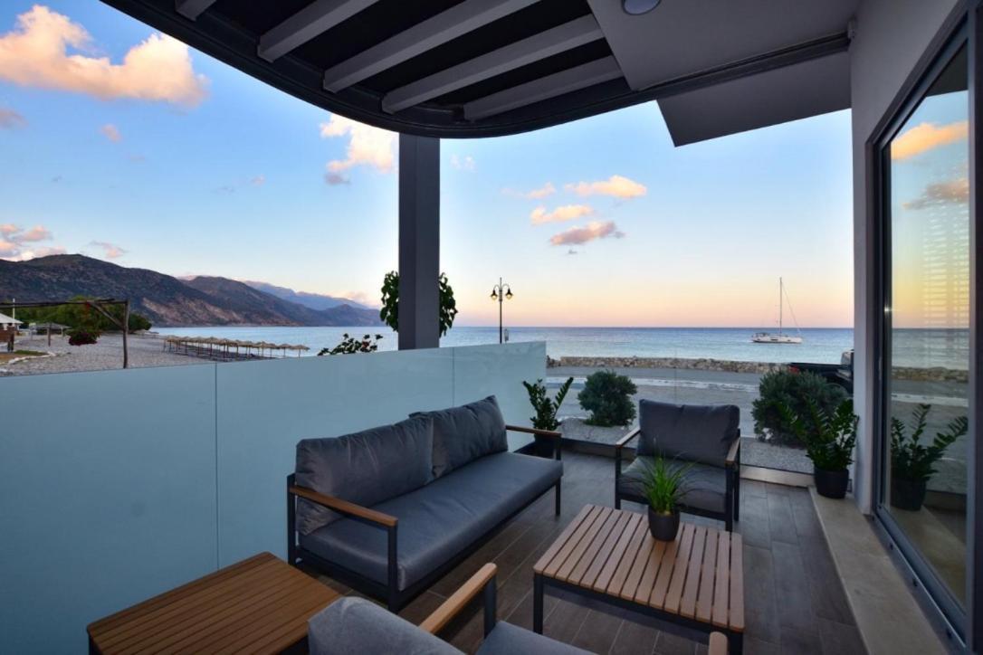 Gonis Grand Luxury Suite Palaiochora Dış mekan fotoğraf